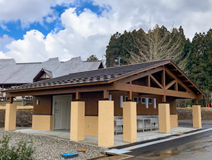 炊事棟外観写真