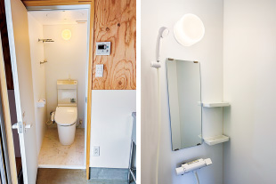 左にウォシュレット付きのトイレ、右にシャワー室の画像